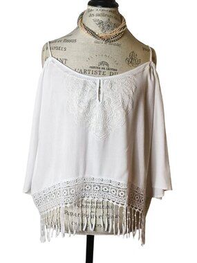 Maurices L Off-Shoulder Top White Boho Fringe Crochet Hippie Bell Sleeves Cowboy